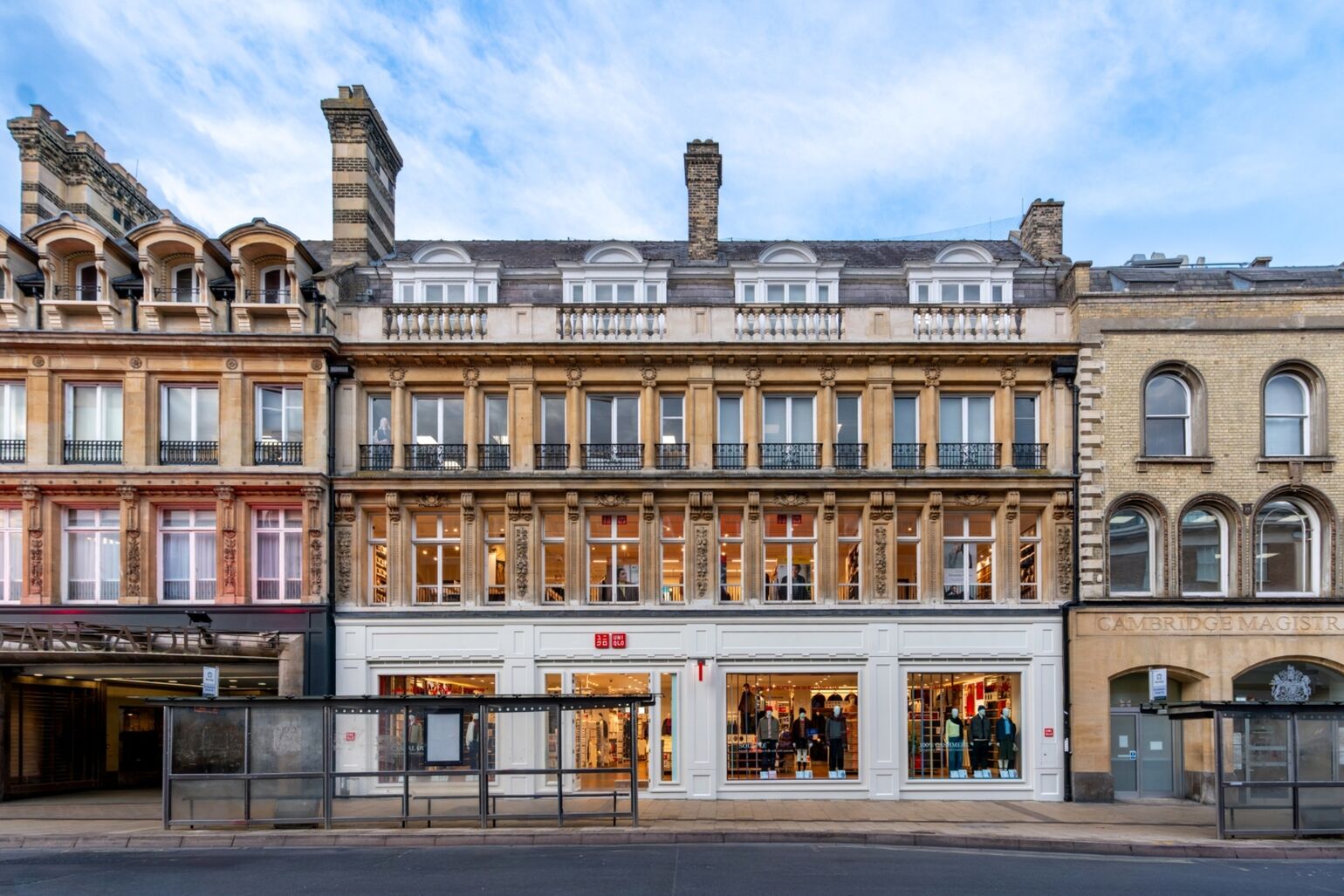 ケンブリッジ グランド・アーケード店の外観