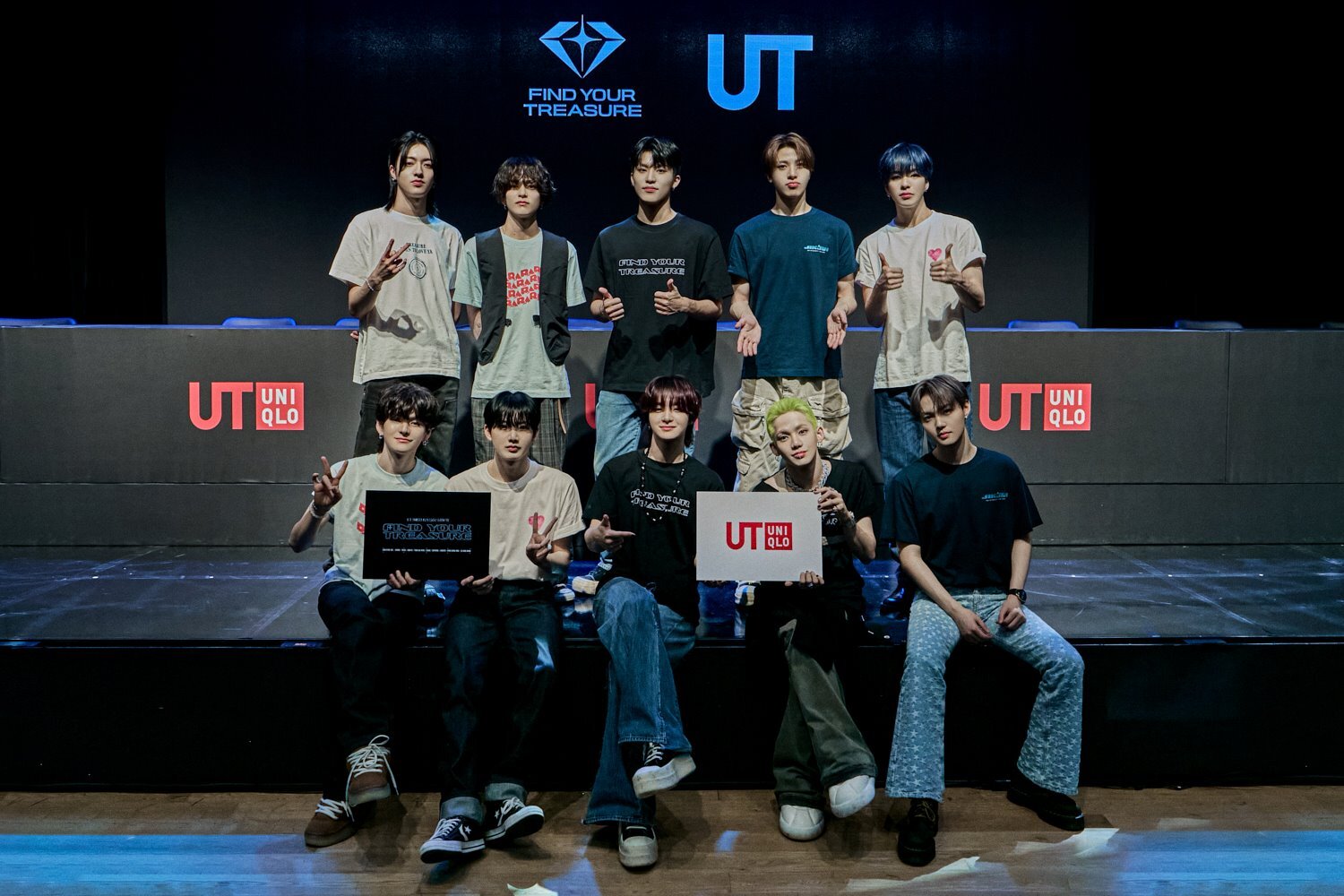 [사진자료1] 유니클로, K-POP 보이그룹 '트레저' UT 컬렉션 출시 기념 팬 사인회 성료.jpg