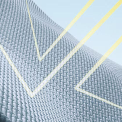 자외선을 반사하는 원단을 설명하는 이미지