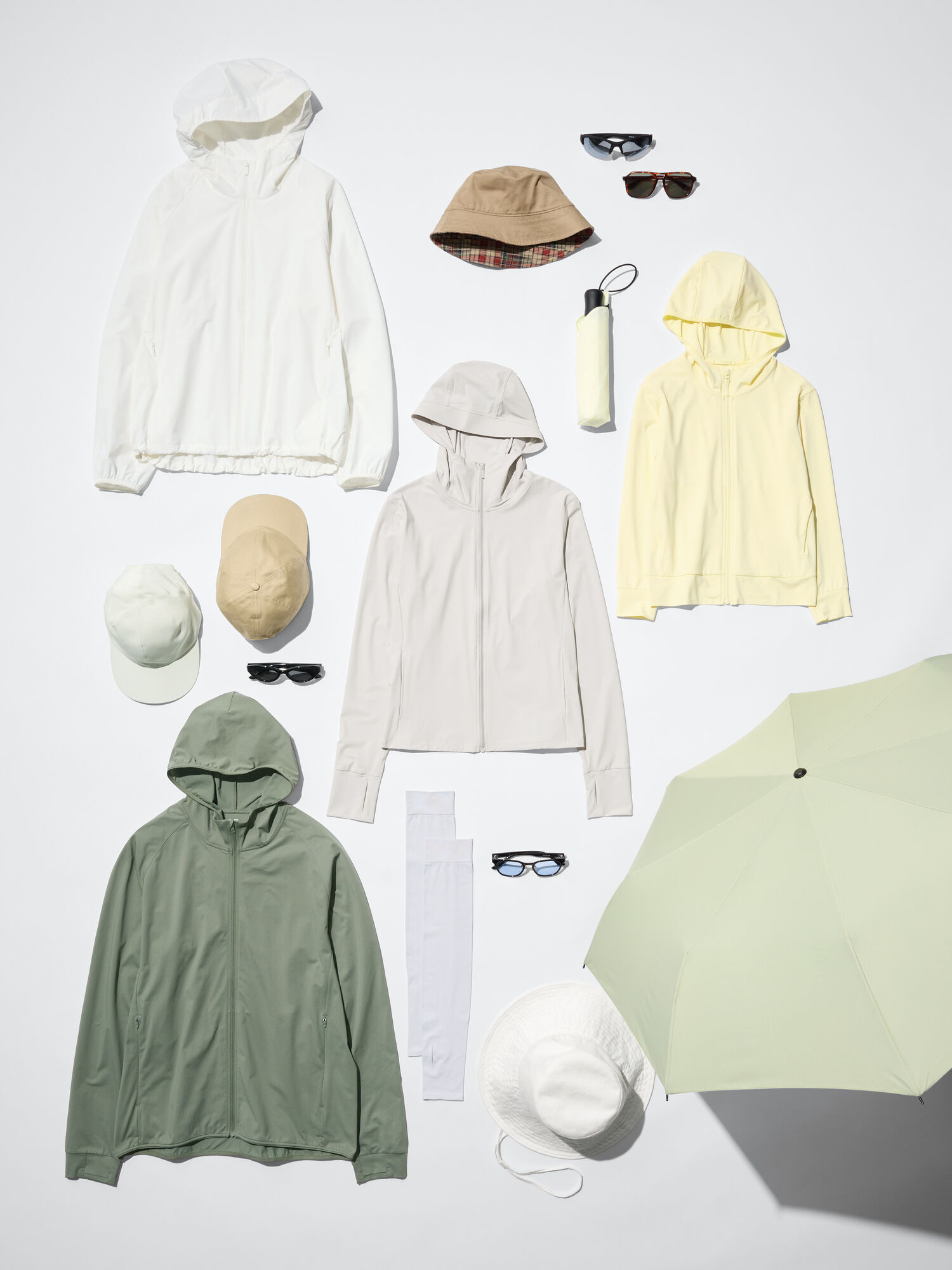 UV PROTECTION(자외선 차단) 기능이 적용된 재킷, 모자, 선글라스, 우산 제품 이미지