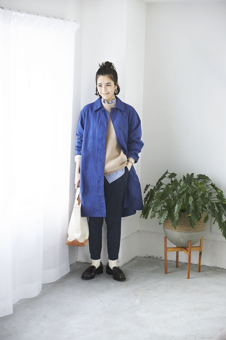 Women Pocketable Slit Half Coat