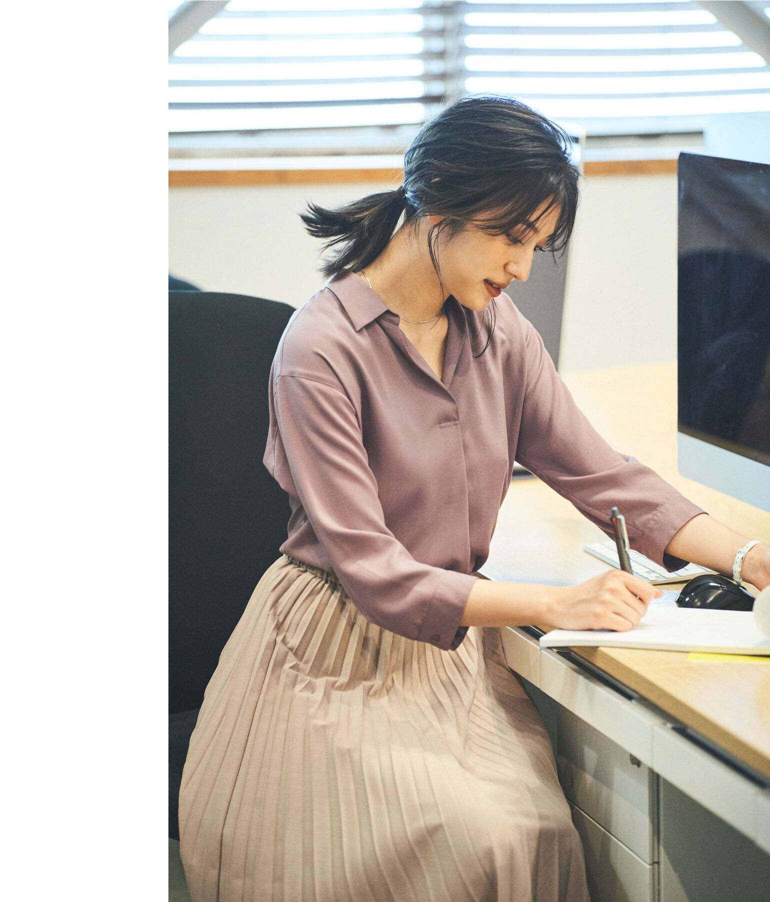 レーヨン スキッパーブラウス＆アコーディオンプリーツ ロングスカート