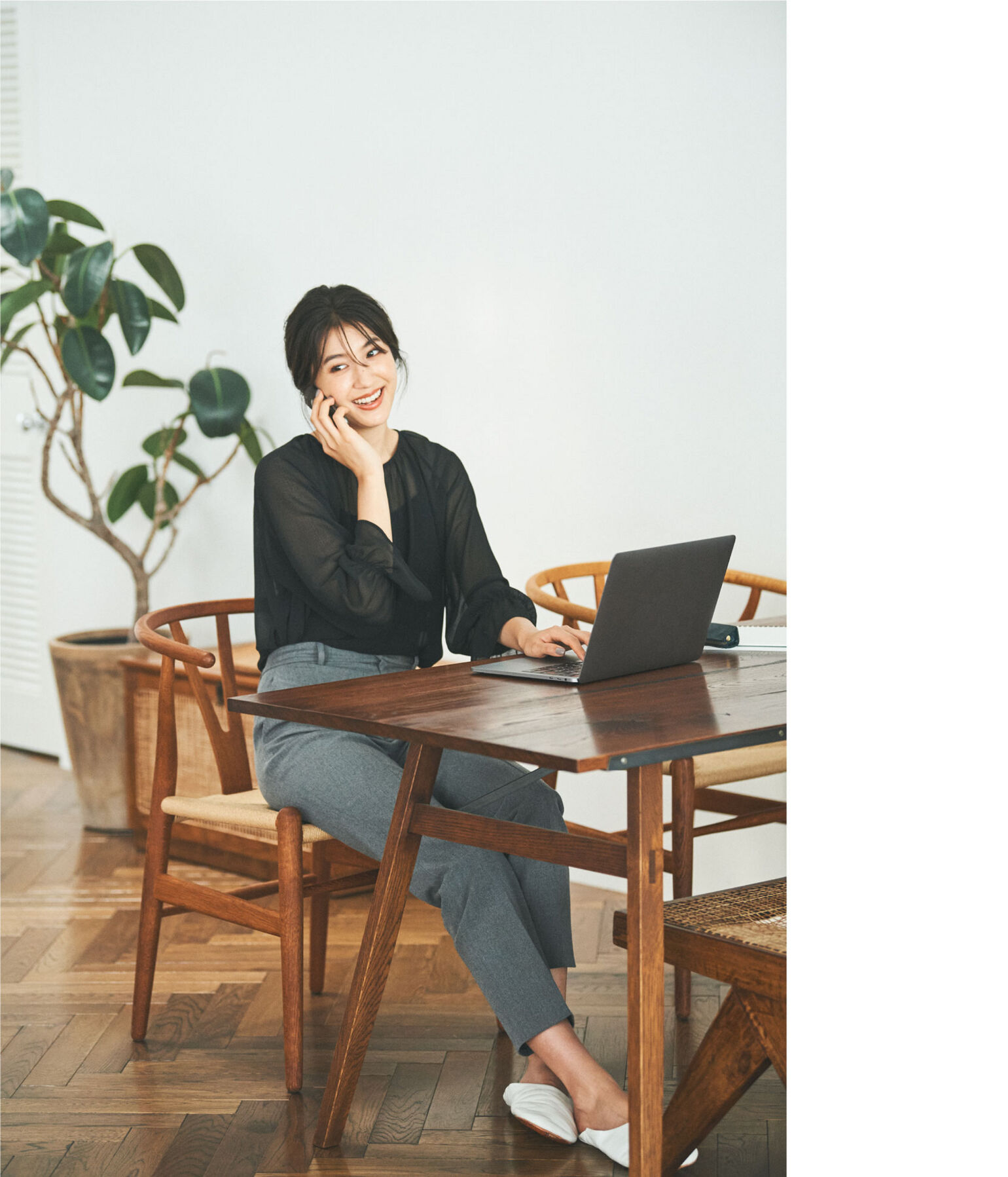 シフォンブラウス＆スマートアンクルパンツ （ウールライク）