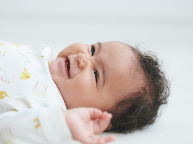 6個月新生兒 開始翻身、坐起拓展新世界，建議選用伸縮彈性佳的單品