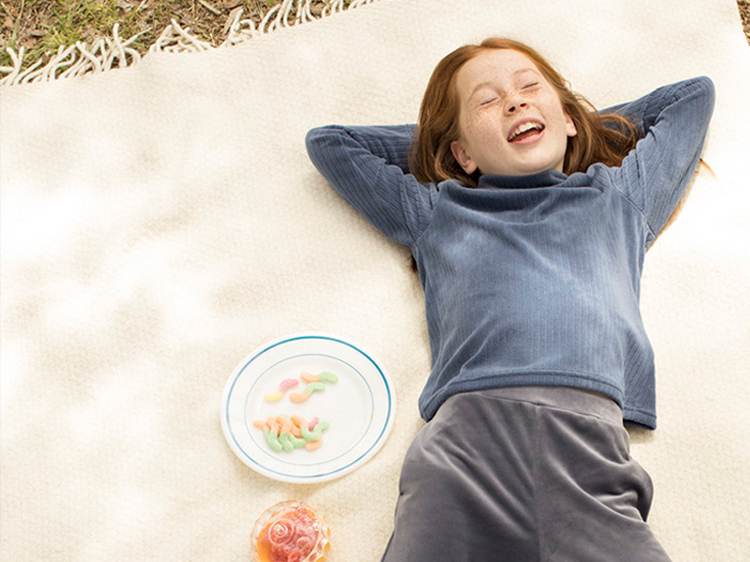 休閒長褲 無論居家或外出皆輕鬆舒適。寬鬆剪裁，每天都想穿上。