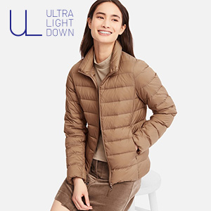 特級極輕羽絨服 跨越四季、輕巧隨行。輕羽絨完美走入日常生活每一刻。
