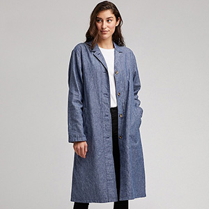 風衣/大衣
 洗鍊剪裁及素材 展現屬於你的風格，堅持每一個細節。