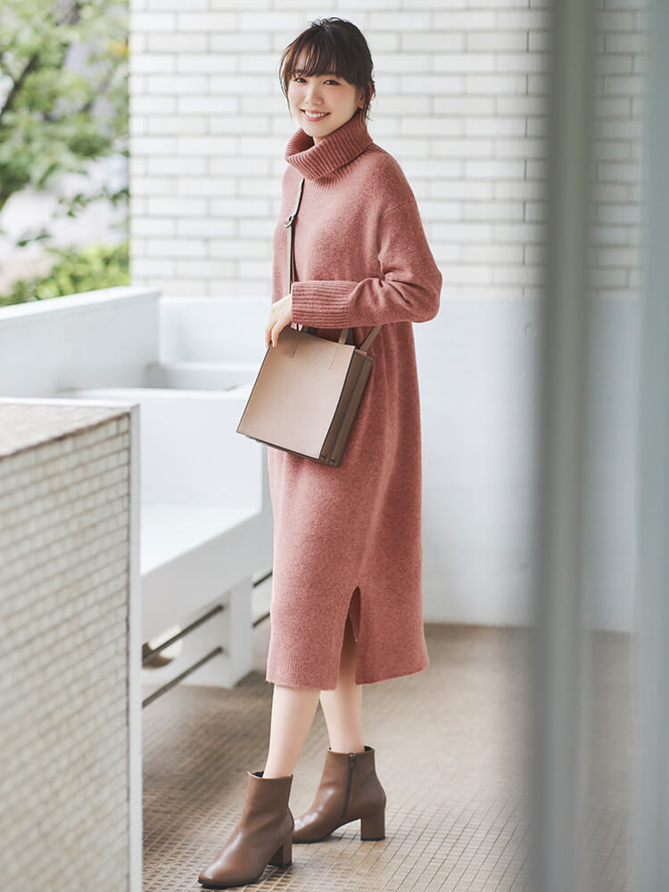 柔軟高領洋裝 (長袖)