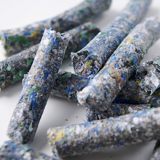 RECYCLE 回收 感謝U你支持服裝回收再生行動