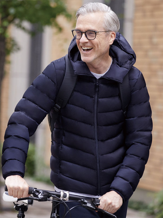 特級極輕羽絨連帽外套