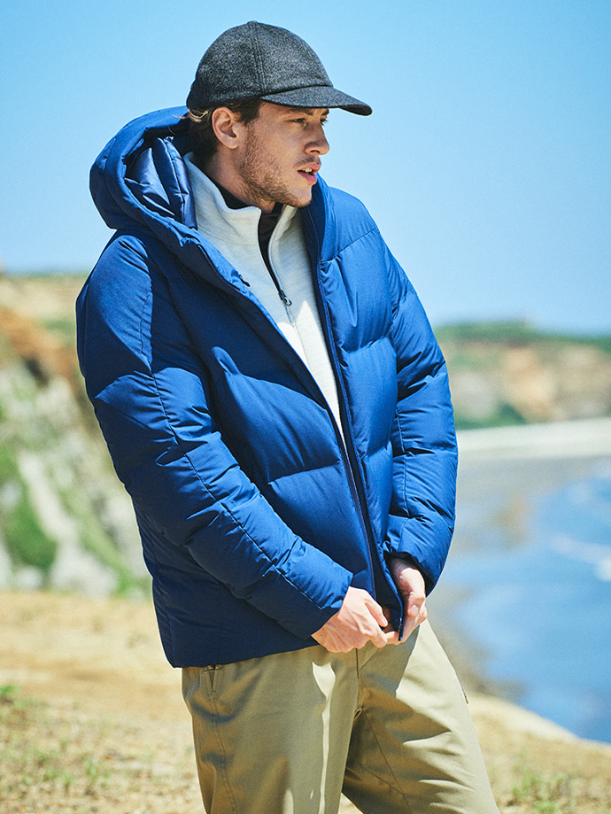 無縫羽絨連帽外套（3D剪裁）