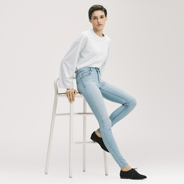 ウルトラストレッチジーンズ