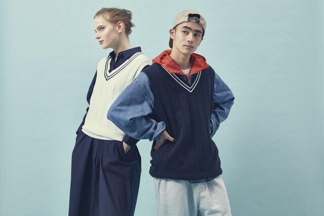 UNIQLO sweater vests