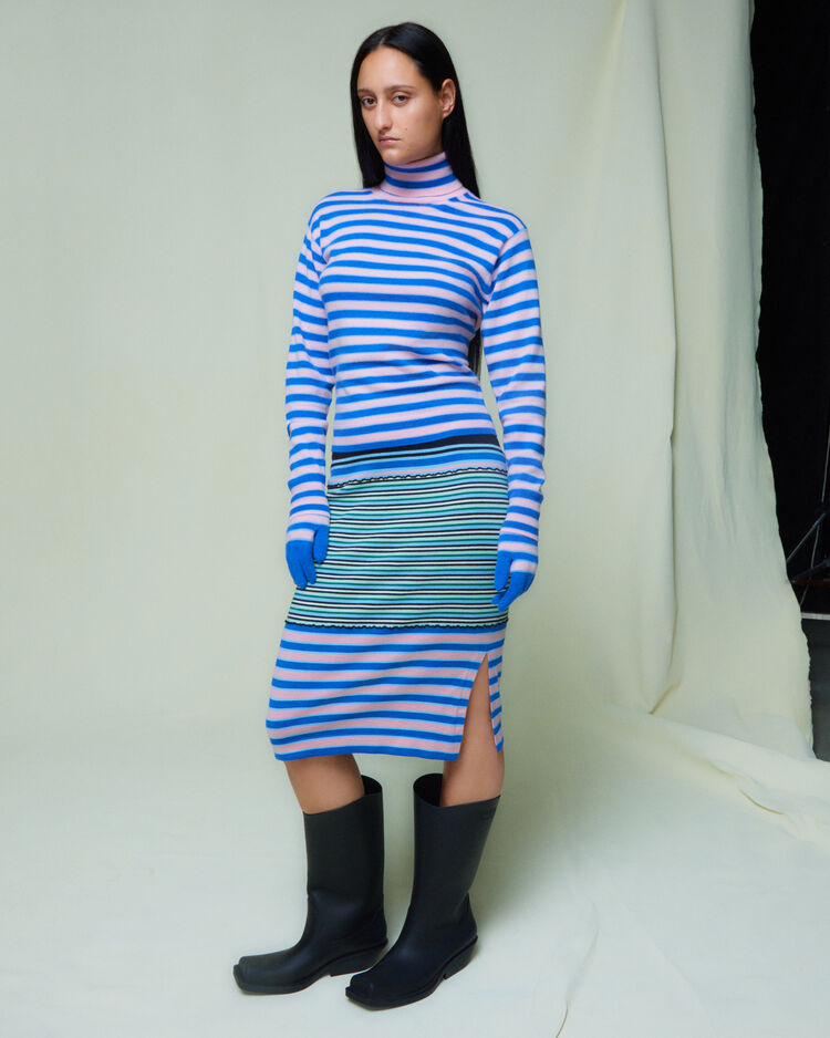 model wearing UNIQLO and MARNI Merino striped knitted skirt