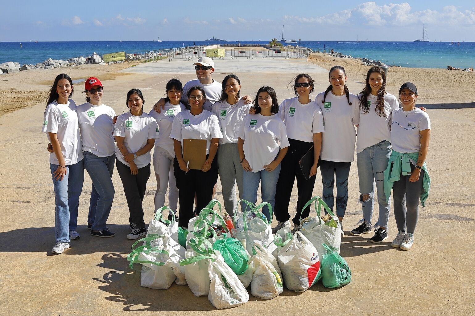 UNIQLO staff members on World Clean Up Day.