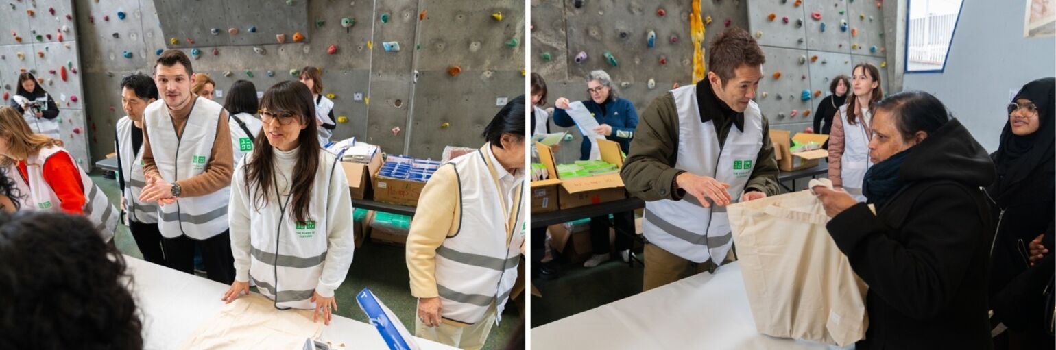 Guests queued up to receive HEATTECH items