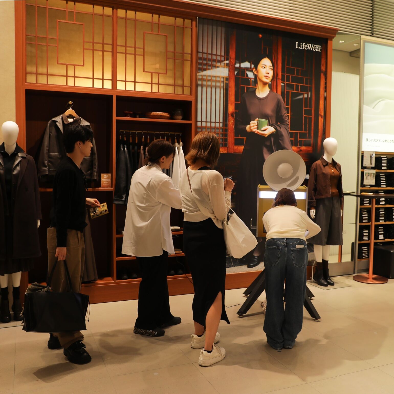 People trying lifewear clothing