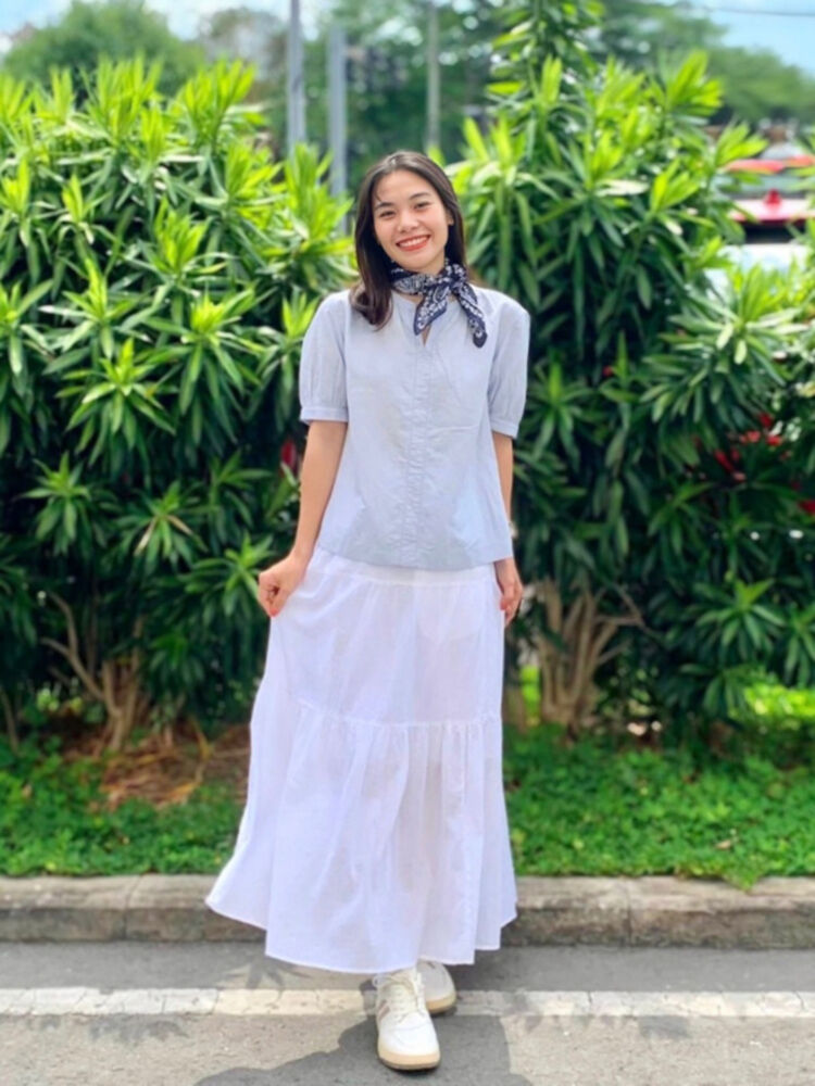 Cách phối đồ với chân váy dài qua gối và áo kiểu đẹp, thanh lịch