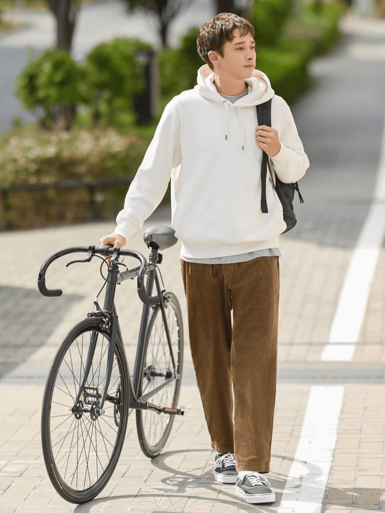 Ứng dụng của chất liệu vải nỉ trong áo hoodie