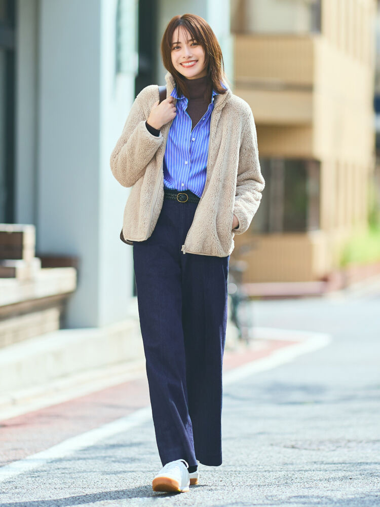 Phối đồ mùa đông với áo khoác giả lông cừu ấm áp