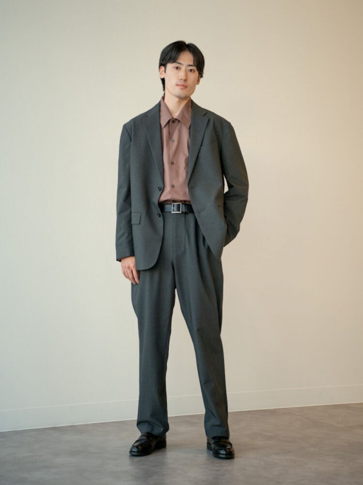 Phối đồ nam tham gia tiệc công ty lịch lãm, gọn gàng