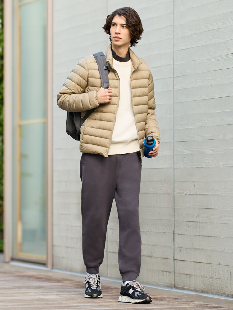 Phối đồ nam ấm áp, trẻ trung mùa đông với áo phao và quần nỉ
