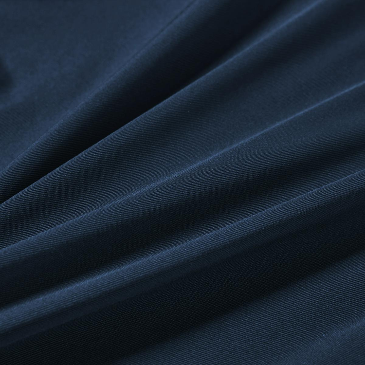Xanh navy hay còn gọi là màu navy, là một tông màu xanh đậm
