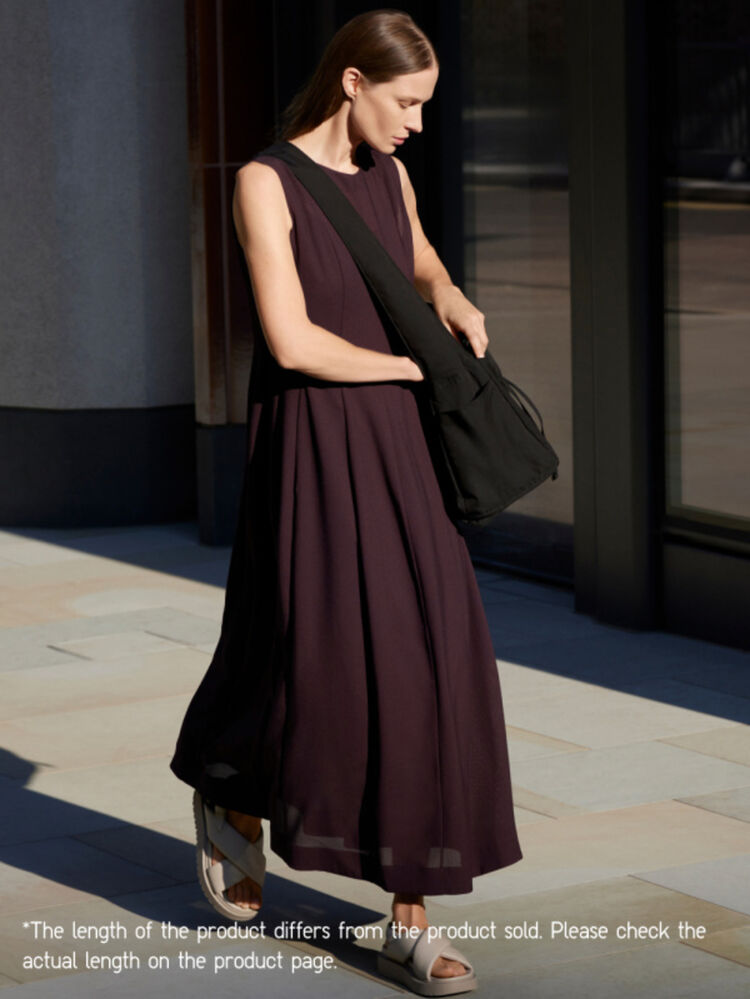 Phối màu nude với màu tím tạo nên một tổng thể trang nhã và cuốn hút