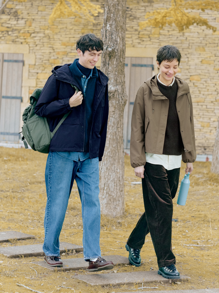 Outfit với quần jeans mang đến vẻ ngoài phóng khoáng, trẻ trung