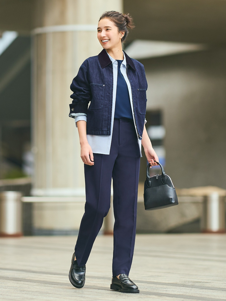 Outfit denim phổ biến nhất là kết hợp quần jeans và áo khoác denim