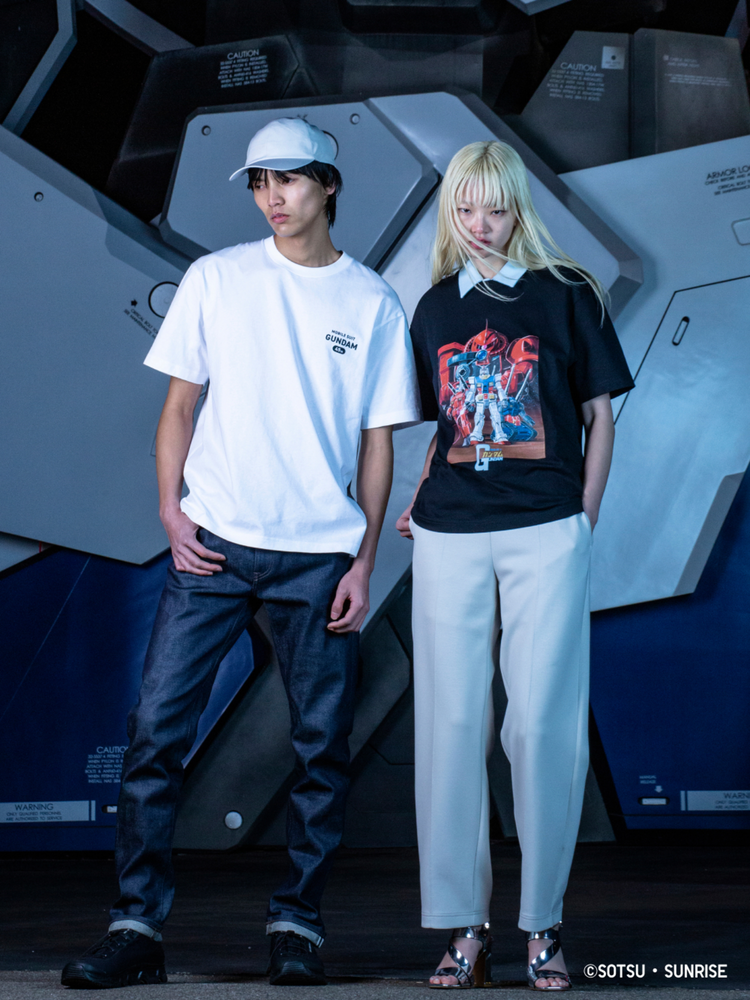 Outfit với áo thun đơn giản nhưng vẫn hiện đại, thanh lịch