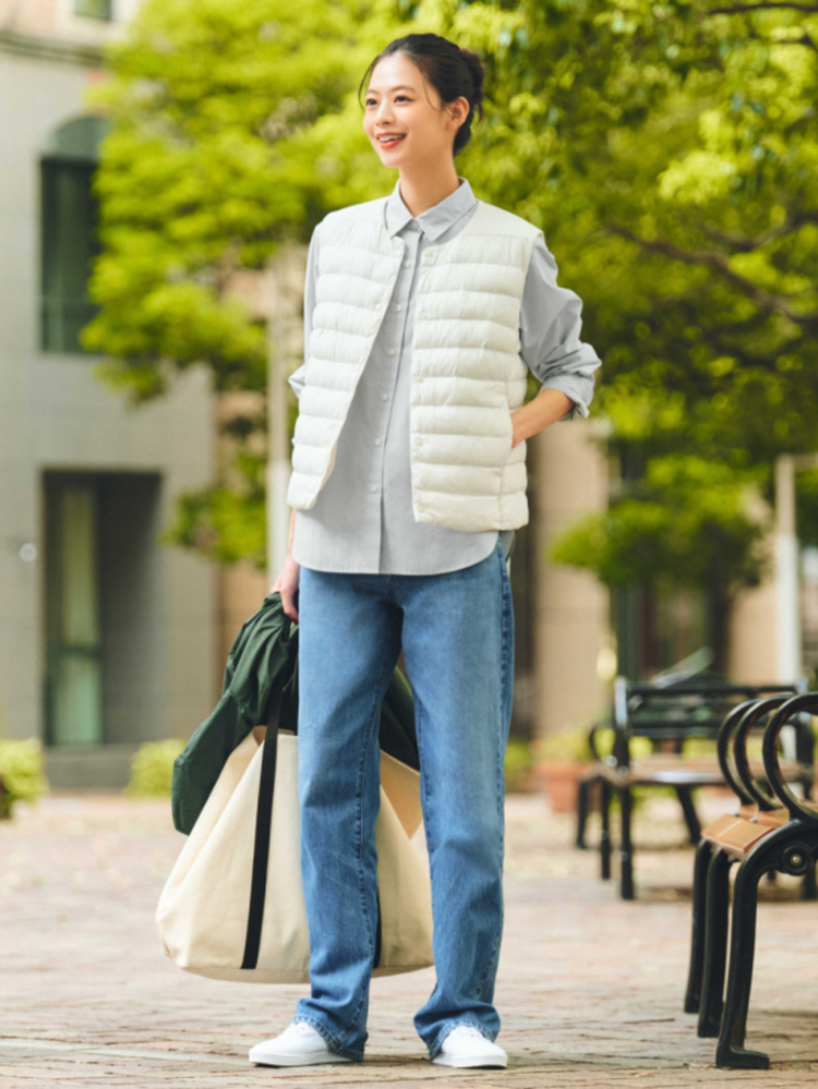 Năng động cùng gile len và quần ống rộng phong cách Retro