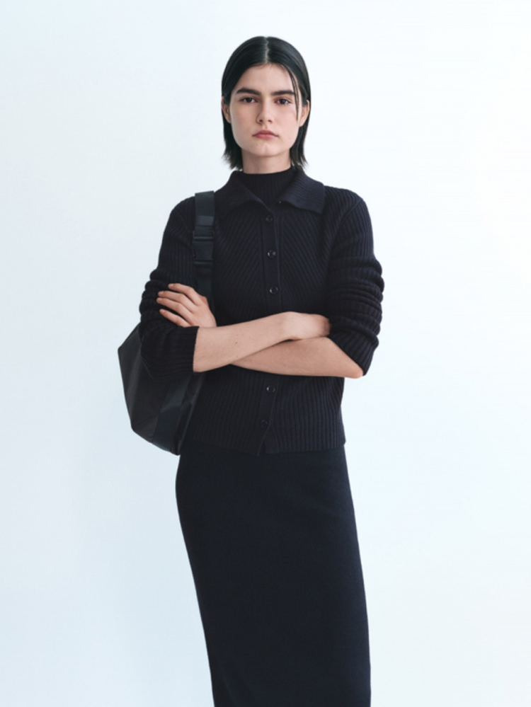 Làm mẫu ảnh là một công việc quen thuộc của Fashionista