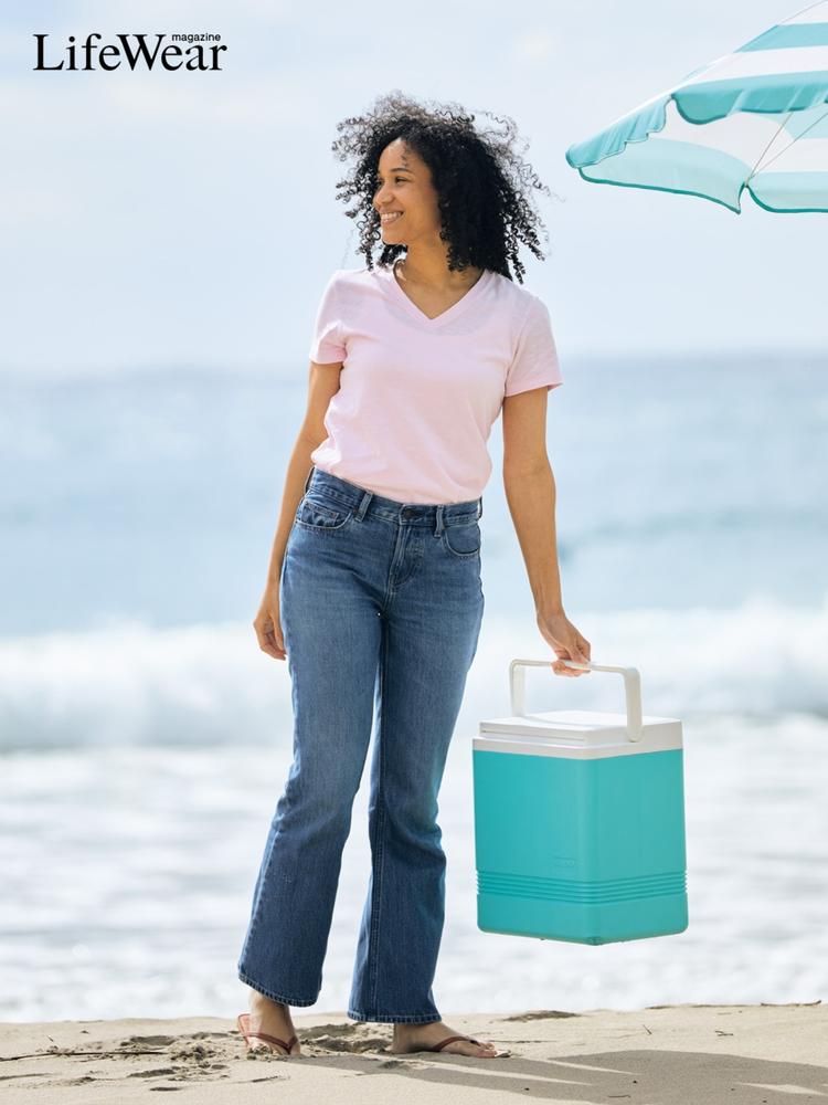 Da ngăm cần hạn chế mặc màu hồng nhạt, hồng cánh sen để tránh sự nhợt nhạt, xỉn màu