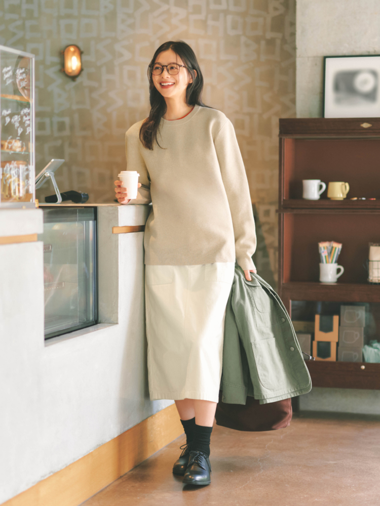 Sweater giúp outfit soft girl thêm ấm áp, trẻ trung và đáng yêu