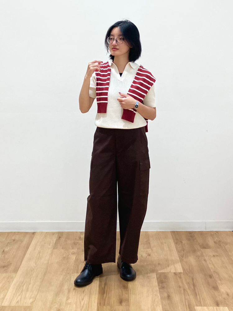 Áo polo nữ phối cùng quần baggy tạo phong cách trẻ trung, thoải mái nhưng vẫn cá tính