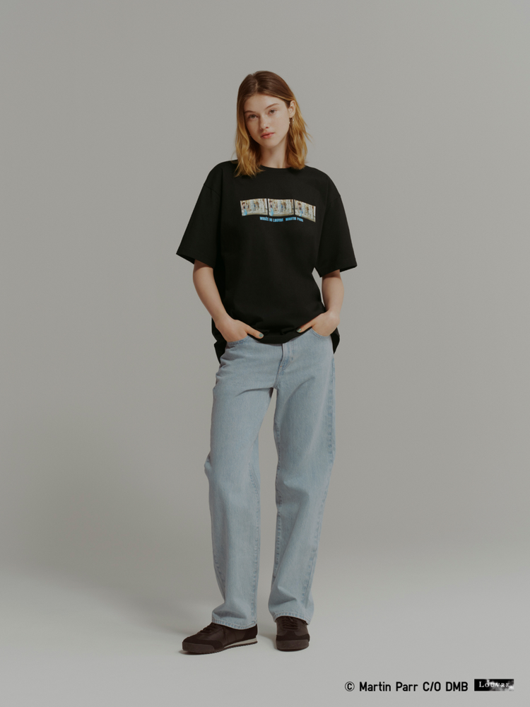 Vải denim là chất liệu bền bỉ, dày dặn và được ứng dụng rộng rãi trong thời trang