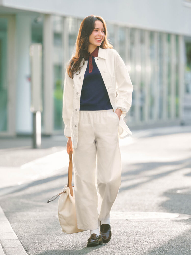 Quần vải mềm hoặc linen ống suông hợp với kiểu áo nhẹ nhàng, casual thường ngày 