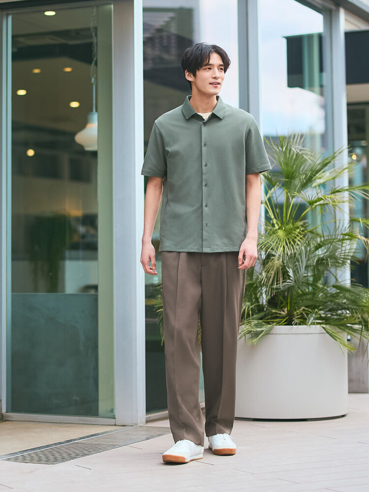 Màu xanh lục phối với màu nâu nhạt đẹp, hài hòa, thời trang