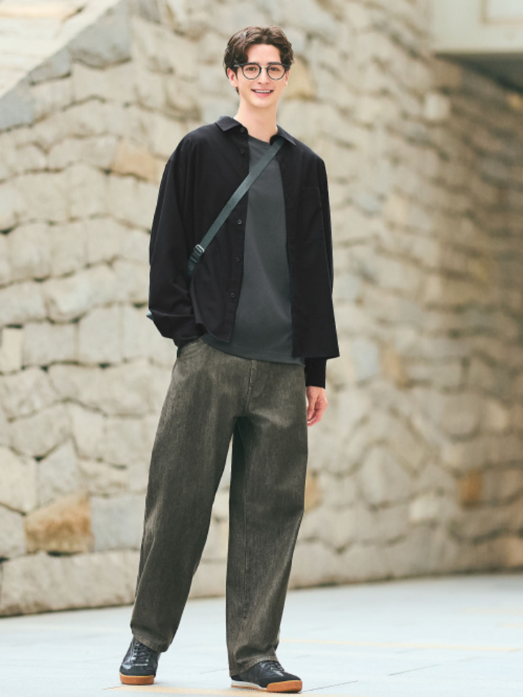 Phối quần áo theo cấp độ màu giúp outfit hài hòa, có chiều sâu và bớt đơn điệu 