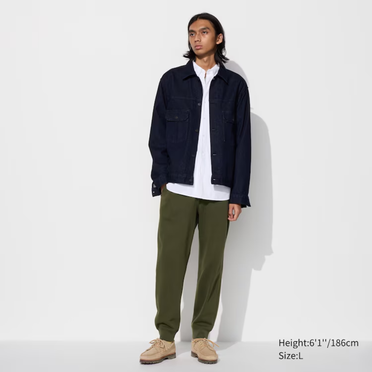 Mẫu quần nỉ jogger size L với người mặc cao 1m86