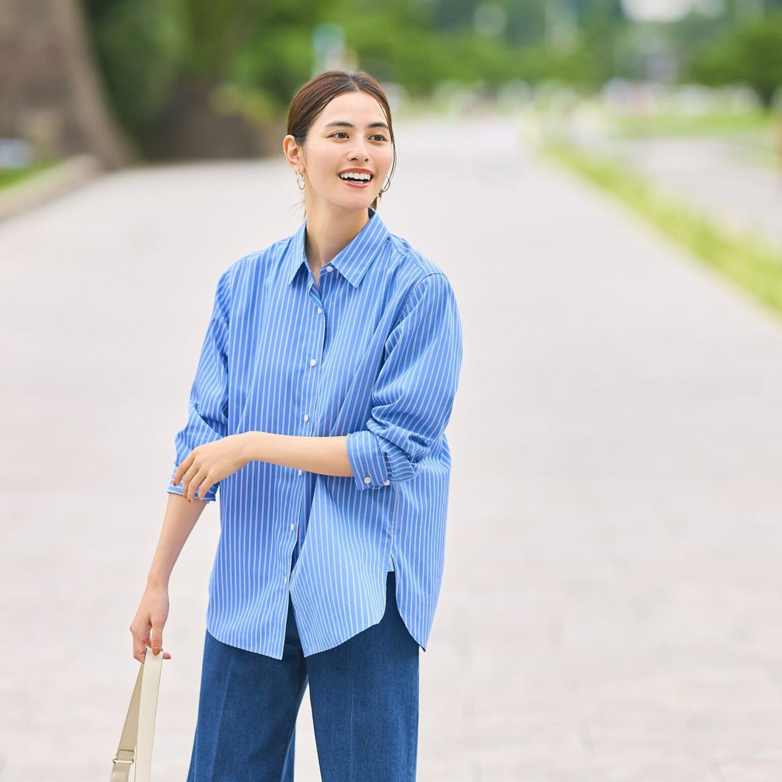 Những kiểu áo sơ mi sang chảnh kẻ sọc độc đáo