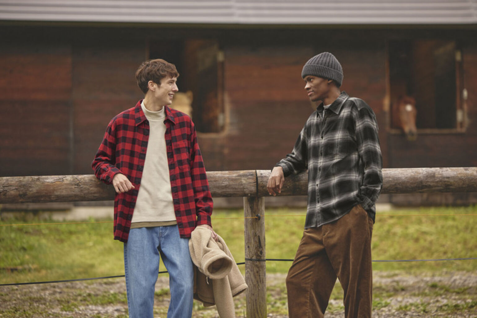 Những mẫu áo sơ mi nam đẹp nhất hiện nay - Áo sơ mi form rộng