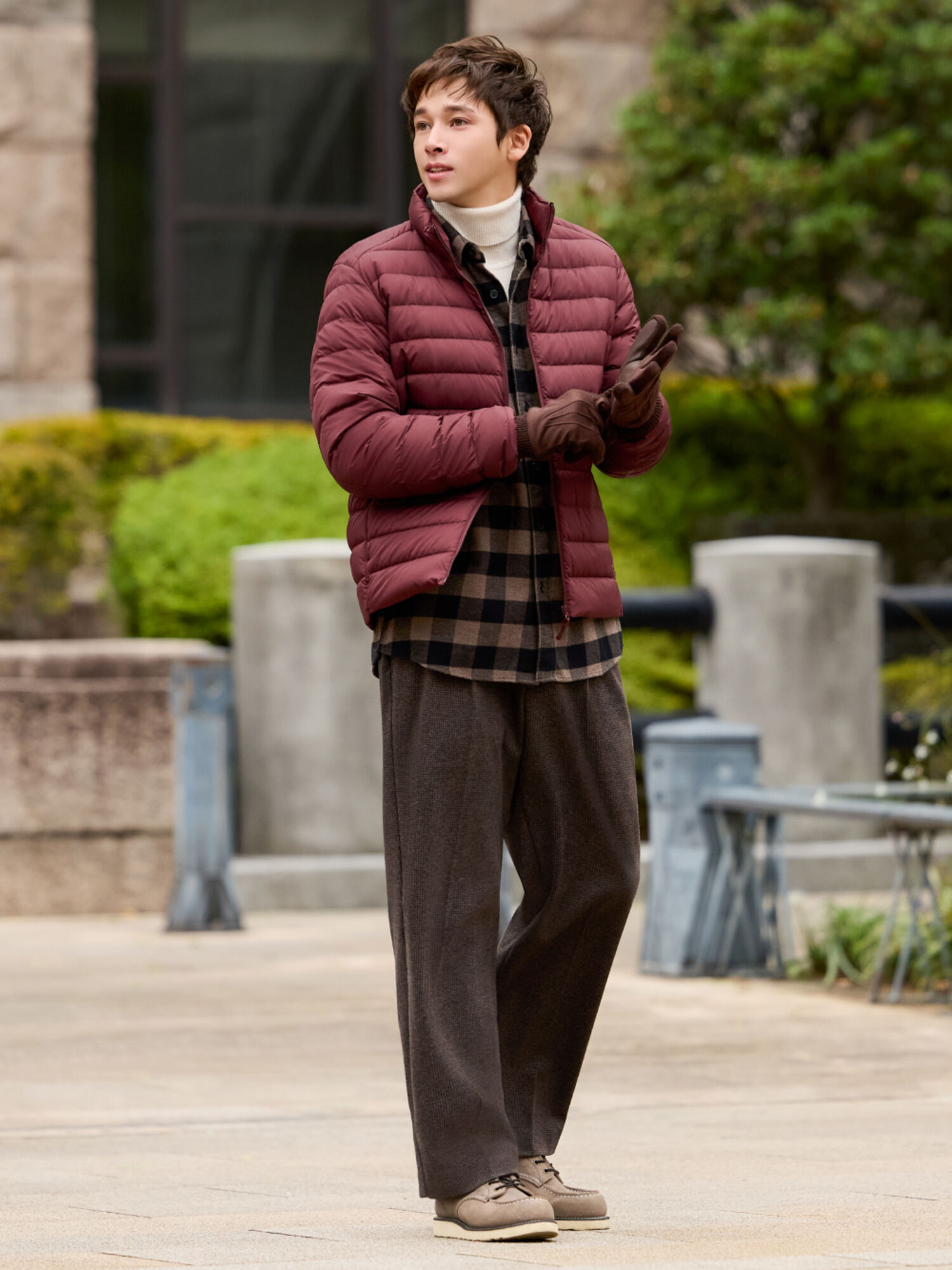 Phối áo sơ mi nam vải dạ với quần tây