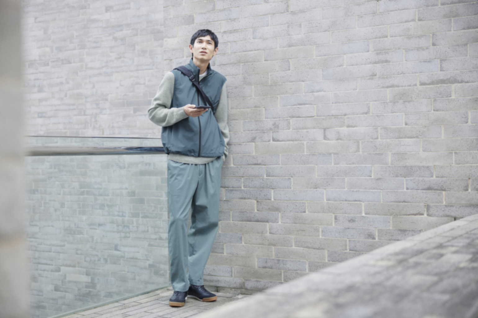 Phối đồ nam phong cách Sporty-chic đẹp, cá tính