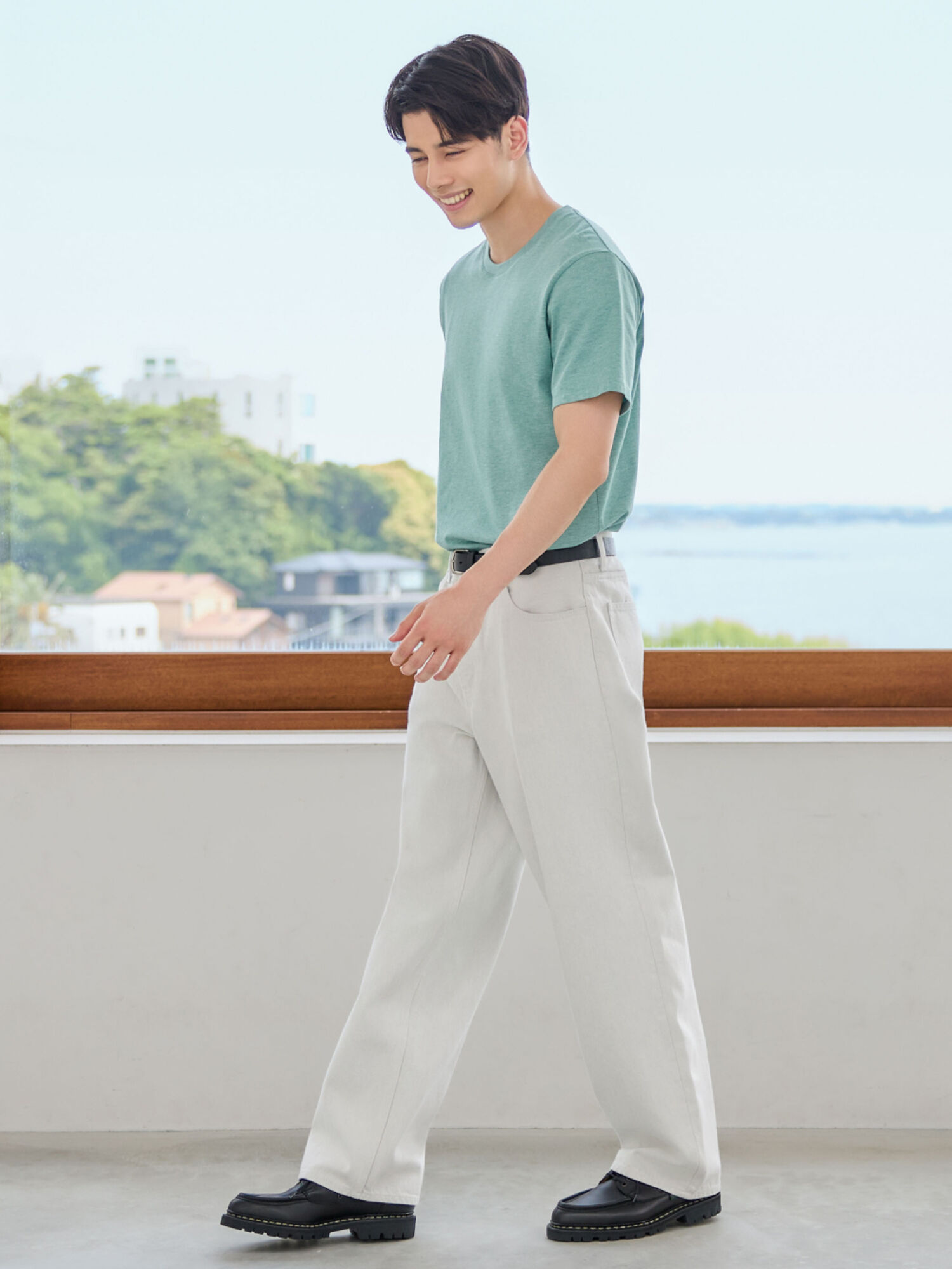 Cách phối quần áo theo Minimalism style cho nam đẹp, thời trang với áo thun basic