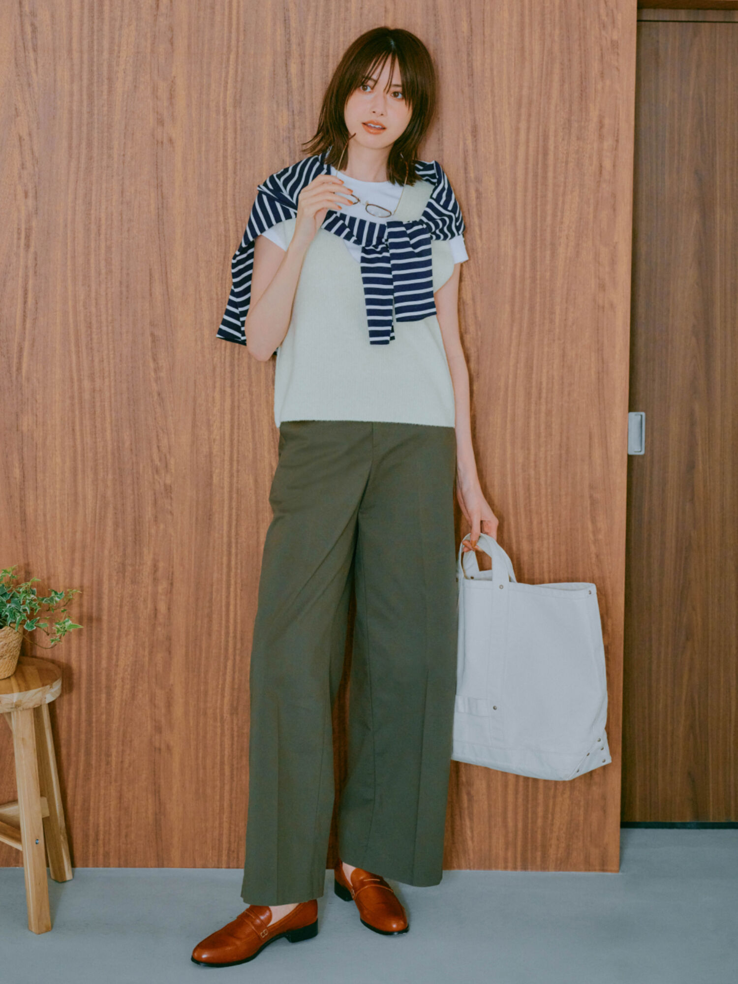 Minimalism style là phong cách thời trang chú trọng sự đơn giản, tinh tế