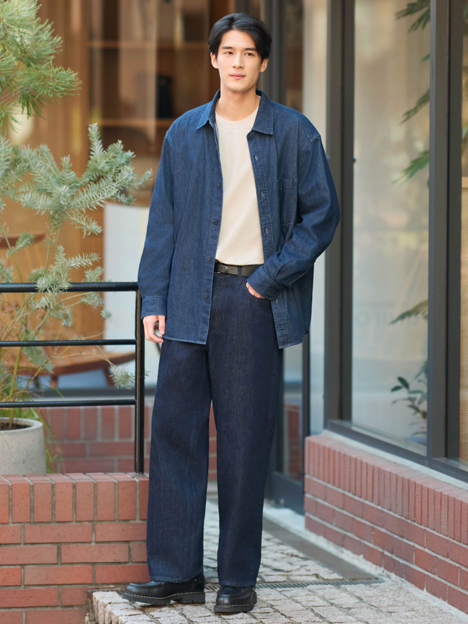 Cách phối denim on denim đậm chất street style