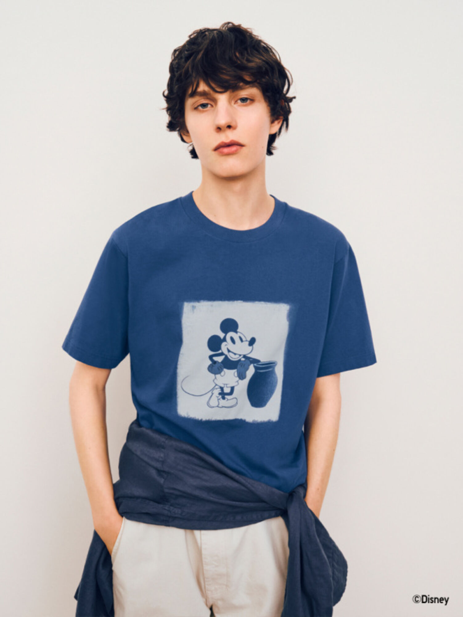 Màu xanh dương biểu tượng cho sự yên bình, điềm tĩnh và hoà bình