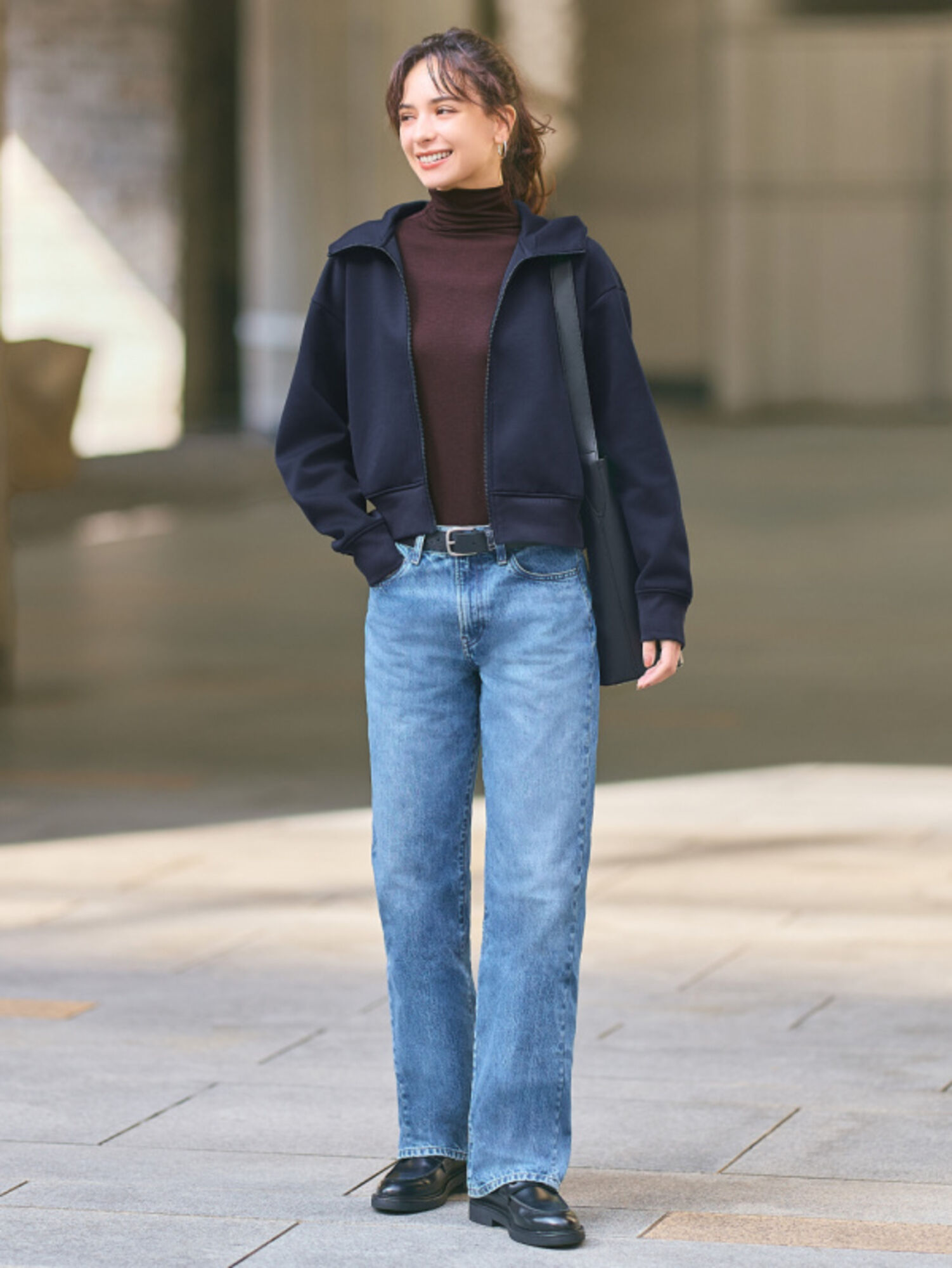 Phong cách thời trang Vintage nổi bật với sự kết hợp hài hòa giữa nét cổ điển và tính tinh tế